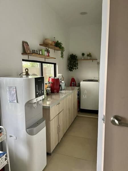 Terraced House for Rent in Shah Alam (Selangor) - Hasniza Ibrahim - Kitchen - PropertyGuru.com.my