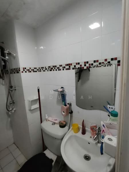 Kondominium untuk Dijual di Vista Millennium Condominium - Miza Abdullah - Bathroom - PropertyGuru.com.my