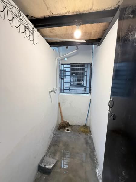 Flat for Sale at Taman Tan Sri Yaacob - Alviss Tay - Interior - PropertyGuru.com.my