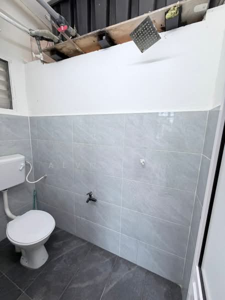 Flat for Sale at Taman Tan Sri Yaacob - Alviss Tay - Bathroom - PropertyGuru.com.my