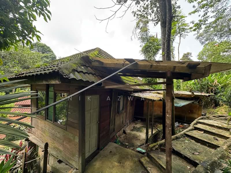 Agricultural Land for Sale in Kampung Bukit Lanjan (Sungai Penchala) - NIK AZWAN - Exterior - PropertyGuru.com.my