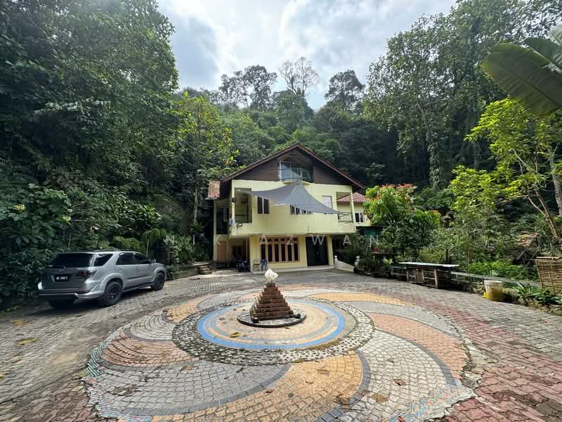 Agricultural Land for Sale in Kampung Bukit Lanjan (Sungai Penchala) - NIK AZWAN - Exterior - PropertyGuru.com.my