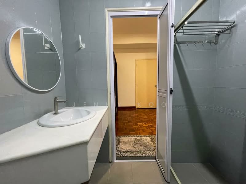 Kondominium untuk Disewa di Town Villias @ Bukit Gita Bayu - Jenny Koo - Bathroom - PropertyGuru.com.my