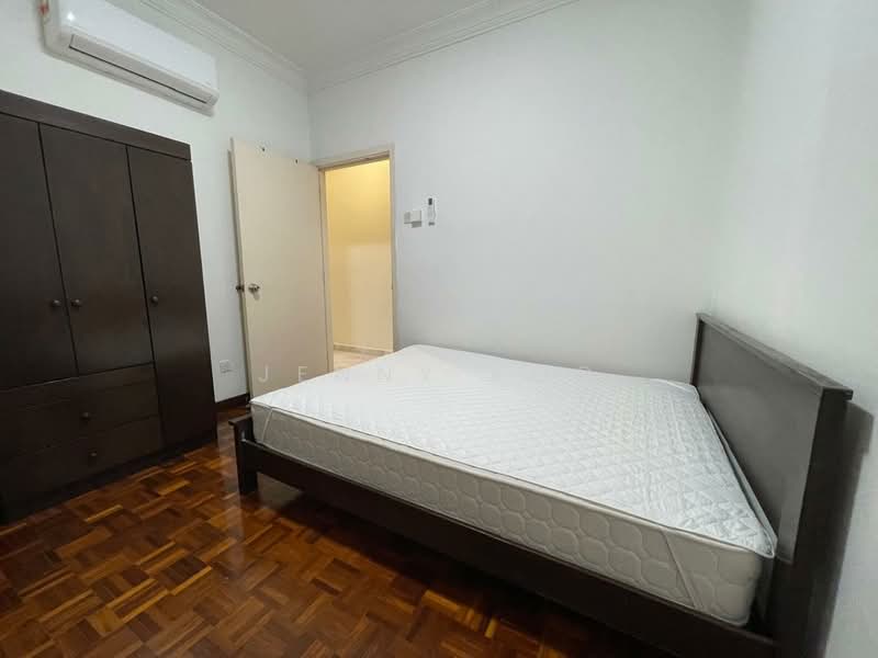 Kondominium untuk Disewa di Town Villias @ Bukit Gita Bayu - Jenny Koo - Bedroom - PropertyGuru.com.my