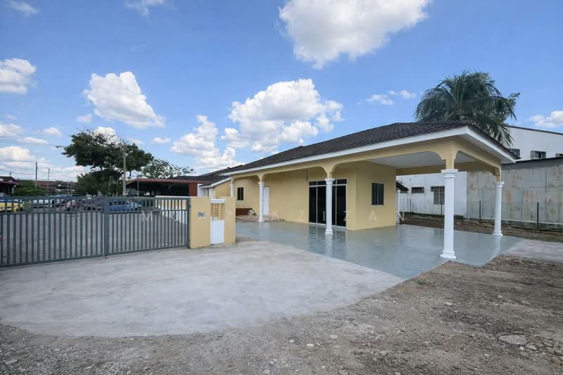 Bungalow for Sale in Sungai Petani (Kedah) - Muaz Azizan - Exterior - PropertyGuru.com.my