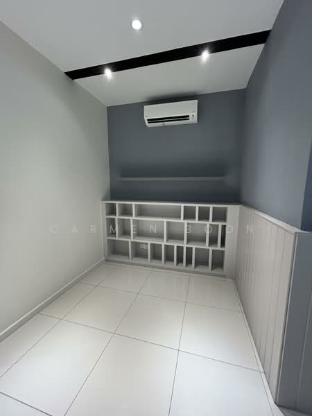 4.5-storey Terraced House for Sale in Kampung Sungai Kayu Ara (Petaling Jaya) - Carmen Boon - PropertyGuru.com.my