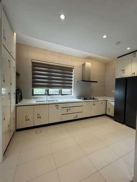 4.5-storey Terraced House for Sale in Kampung Sungai Kayu Ara (Petaling Jaya) - Carmen Boon - PropertyGuru.com.my
