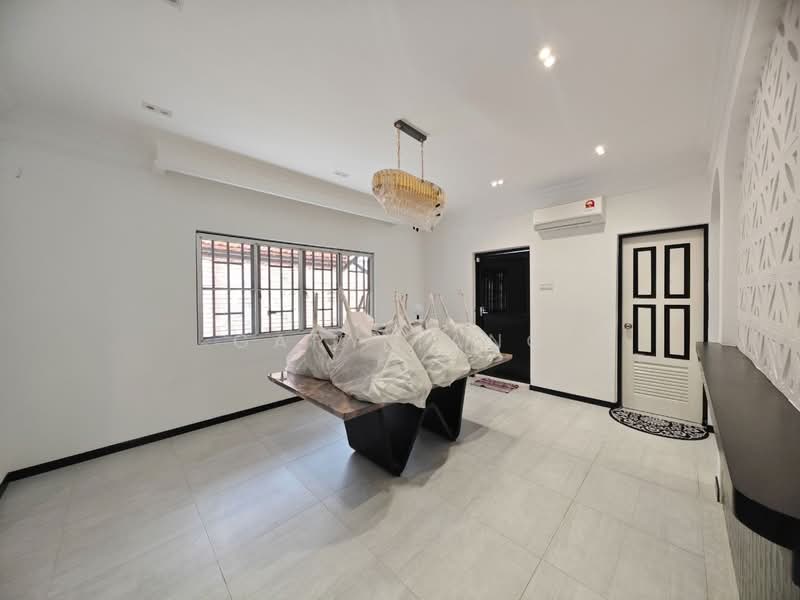 Bungalow for Sale in Taman Lim (Ipoh) - Gary Tang - PropertyGuru.com.my
