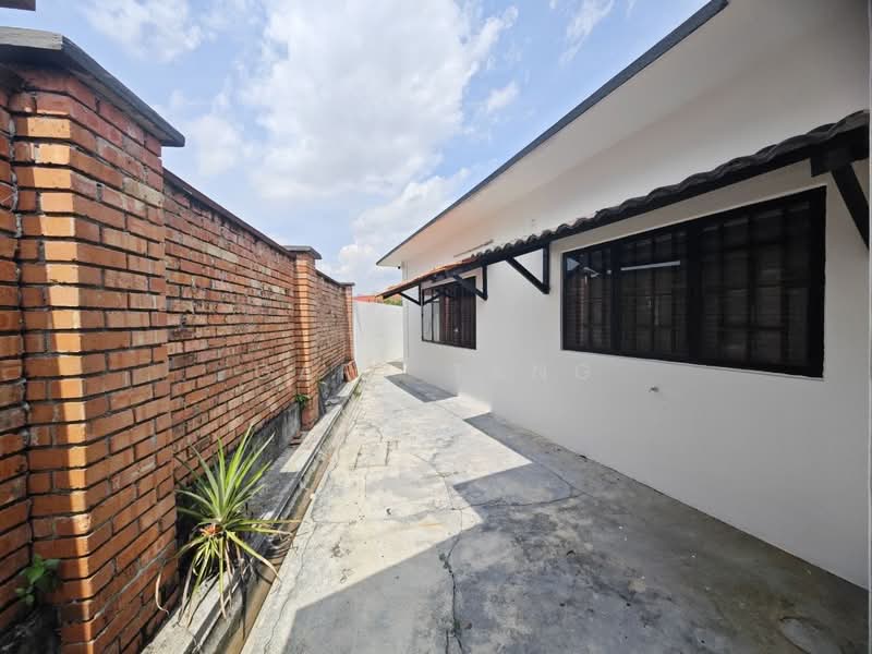 Bungalow for Sale in Taman Lim (Ipoh) - Gary Tang - PropertyGuru.com.my