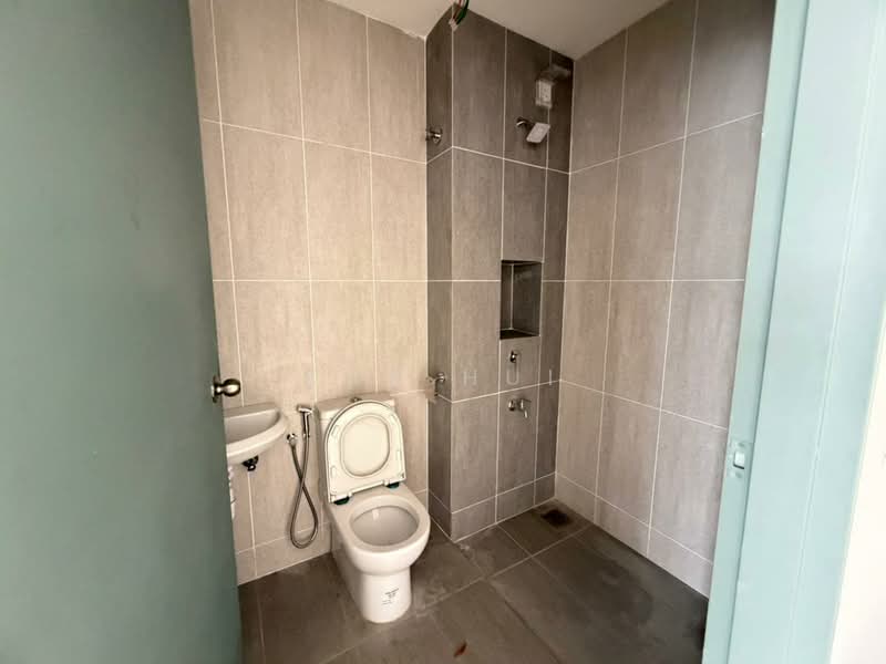 Rumah Teres 2 Tingkat untuk Dijual di Bandar Baru Permas Jaya (Permas Jaya) - Kok Hui - Bathroom - PropertyGuru.com.my