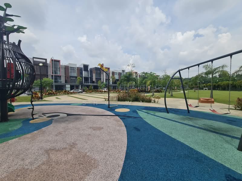 3-storey Terraced House for Sale in Petaling Jaya (Selangor) - Shu Wai - Exterior - PropertyGuru.com.my