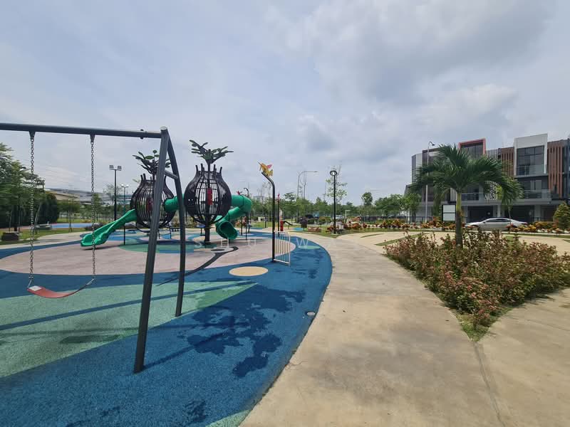 3-storey Terraced House for Sale in Petaling Jaya (Selangor) - Shu Wai - Exterior - PropertyGuru.com.my