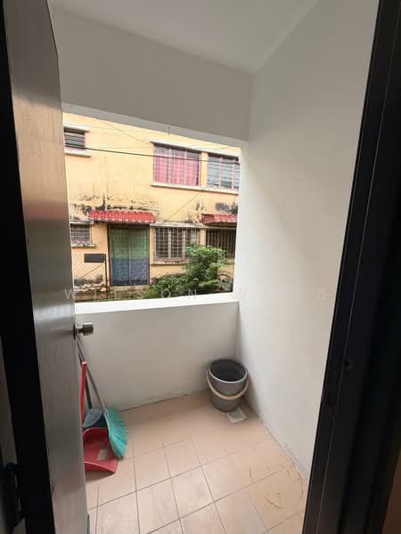 Rumah Teres 2 Tingkat untuk Dijual di Kajang (Selangor) - Wilson Wong - Balcony - PropertyGuru.com.my