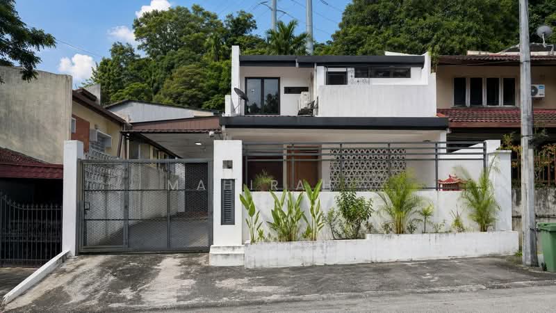 Semi-Detached House for Sale in Damansara Heights (Kuala Lumpur) - Mahirah . - Exterior - PropertyGuru.com.my