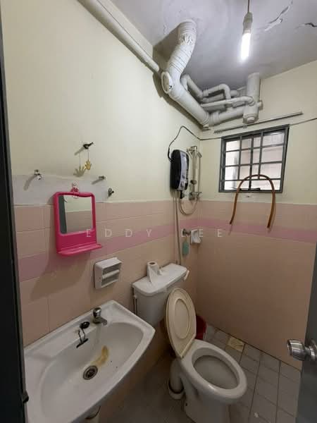 Kondominium untuk Dijual di Bella Vista - Eddy Lee - Bathroom - PropertyGuru.com.my