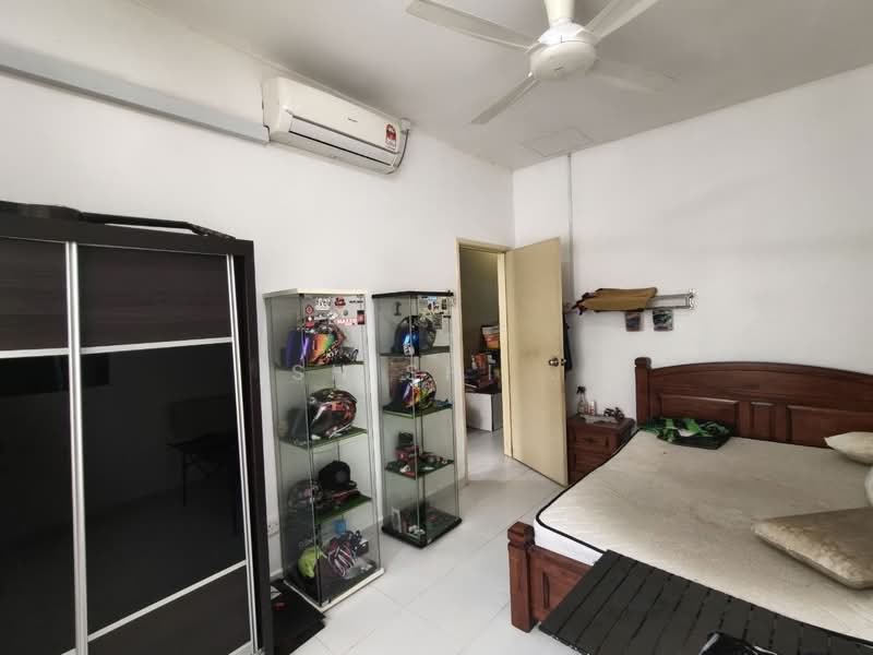 2-storey Terraced House for Sale in Austin Crest (Johor Bahru) - Shishi . - PropertyGuru.com.my
