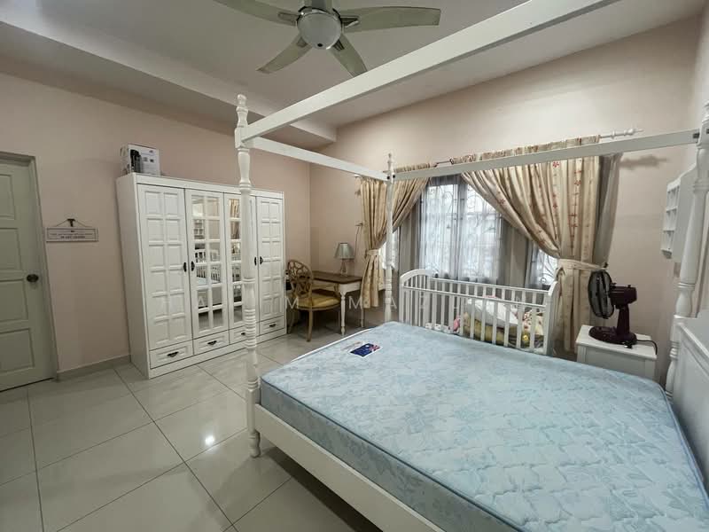 Rumah Banglo untuk Dijual di Seremban 2 (Negeri Sembilan) - Halim Mazlan - Bedroom - PropertyGuru.com.my