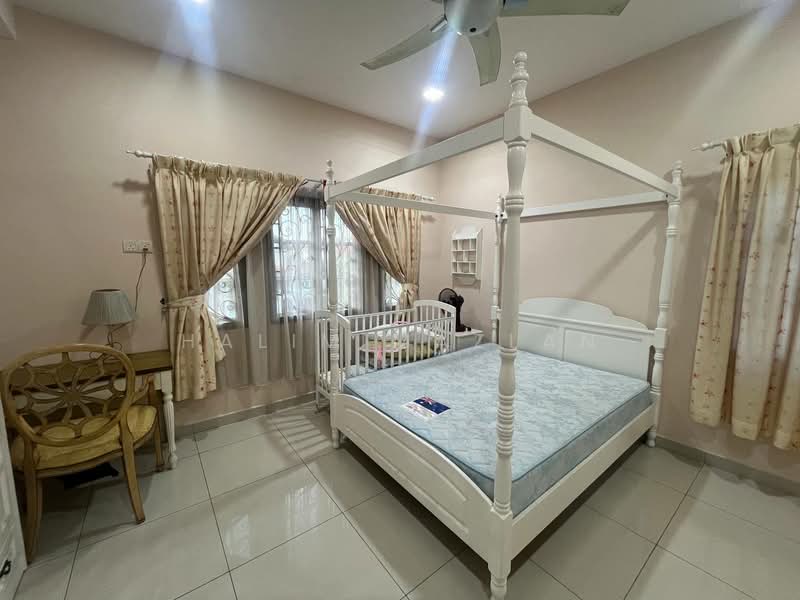 Rumah Banglo untuk Dijual di Seremban 2 (Negeri Sembilan) - Halim Mazlan - Bedroom - PropertyGuru.com.my