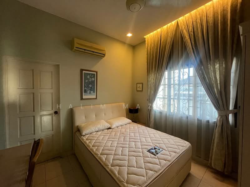 Rumah Banglo untuk Dijual di Seremban 2 (Negeri Sembilan) - Halim Mazlan - Bedroom - PropertyGuru.com.my