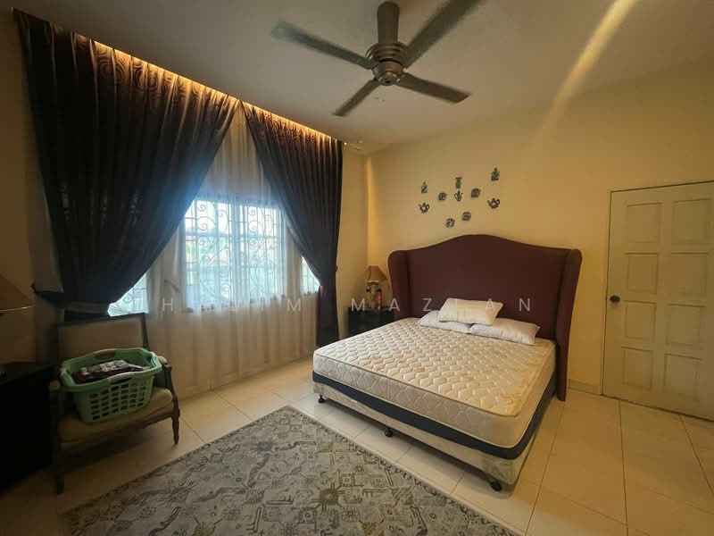Rumah Banglo untuk Dijual di Seremban 2 (Negeri Sembilan) - Halim Mazlan - Bedroom - PropertyGuru.com.my