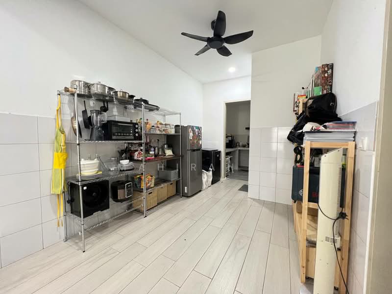 Terraced House for Sale in Sepang (Selangor) - Mahirah . - Kitchen - PropertyGuru.com.my