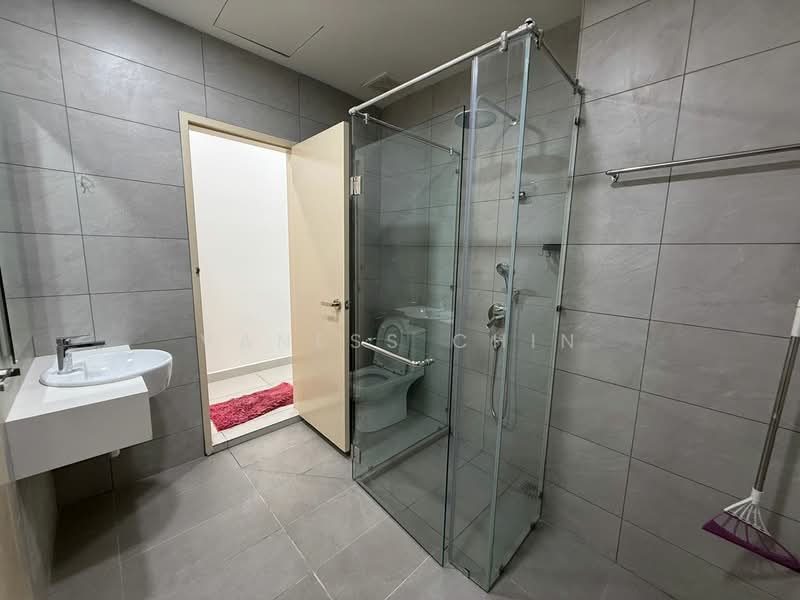 Servis Apartment untuk Disewa di Dorsett Waterfront Subang - Vaness Chin - Bathroom - PropertyGuru.com.my
