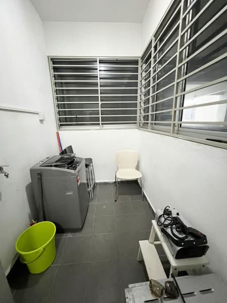 Kondominium untuk Disewa di Ivory Residence - Eiffel Lai - Balcony - PropertyGuru.com.my