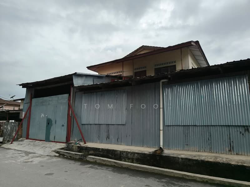 Warehouse for Rent in Kampung Cheras Baru (Ampang) - Tom Foo - Exterior - PropertyGuru.com.my