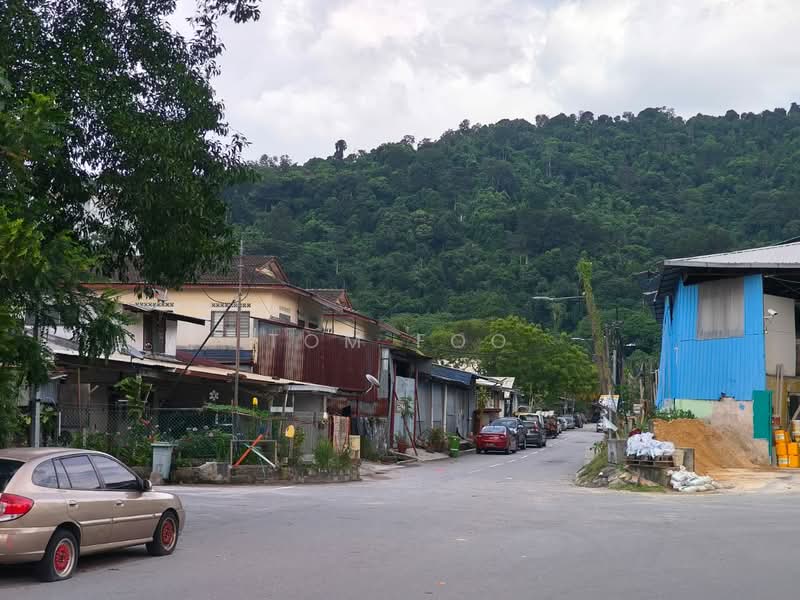 Warehouse for Rent in Kampung Cheras Baru (Ampang) - Tom Foo - Exterior - PropertyGuru.com.my