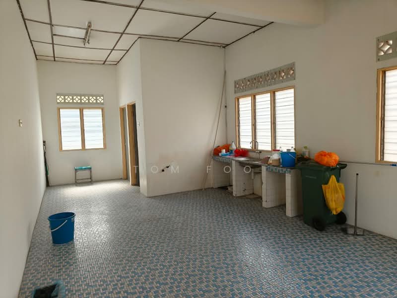 Warehouse for Rent in Kampung Cheras Baru (Ampang) - Tom Foo - Kitchen - PropertyGuru.com.my