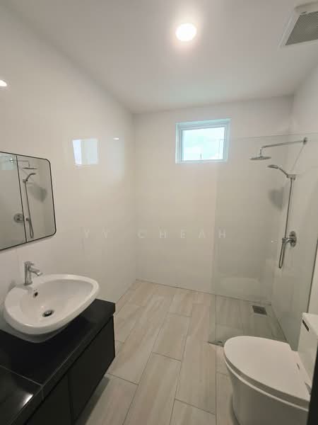 Semi-Detached House for Rent in Tiger Lane (Ipoh) - YY Cheah - Bathroom - PropertyGuru.com.my