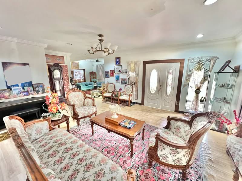 Semi-Detached House for Sale in Ukay Perdana (Ulu Kelang) - Ashraff Daniel - Living Room - PropertyGuru.com.my
