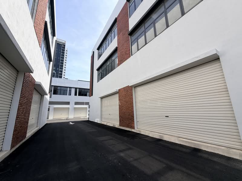 Shop / Office for Rent in Bandar Gamuda Cove (Dengkil) - Fiona Lee - Exterior - PropertyGuru.com.my