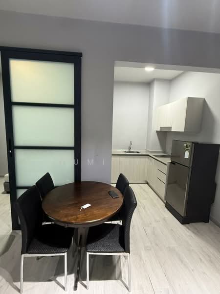Servis Apartment untuk Disewa di Jesselton Quay CityPads - Yumi Lim - Dining Room - PropertyGuru.com.my