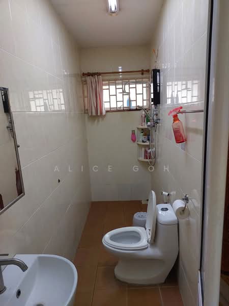 Rumah Teres untuk Dijual di Taman Mayang (Petaling Jaya) - Alice Goh - Bathroom - PropertyGuru.com.my