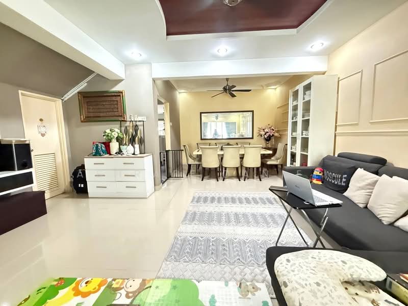 2-storey Terraced House for Sale in Seksyen 8 (Bangi) - Ashraff Daniel - Living Room - PropertyGuru.com.my