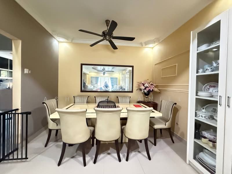 2-storey Terraced House for Sale in Seksyen 8 (Bangi) - Ashraff Daniel - Dining Room - PropertyGuru.com.my