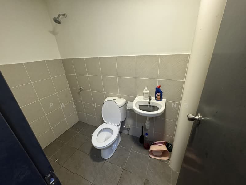 Pangsapuri untuk Disewa di Residensi Metro Kepong - Pauline Chong - Bathroom - PropertyGuru.com.my