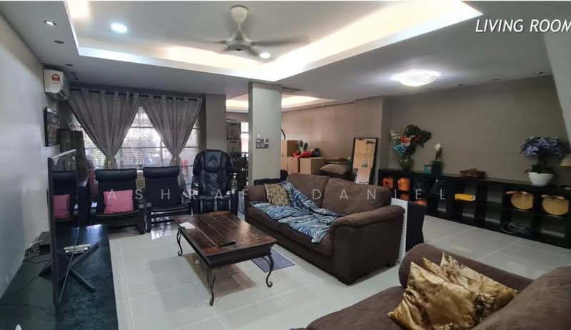 Rumah Teres 2 Tingkat untuk Dijual di Seksyen 8 (Kota Damansara) - Ashraff Daniel - Living Room - PropertyGuru.com.my