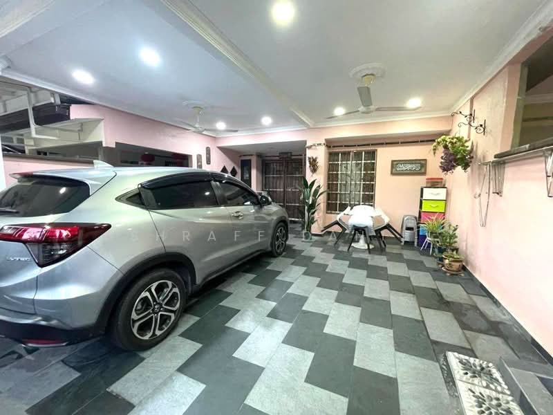 2-storey Terraced House for Sale in Bandar Bukit Raja (Klang) - Ashraff Daniel - Car Park - PropertyGuru.com.my