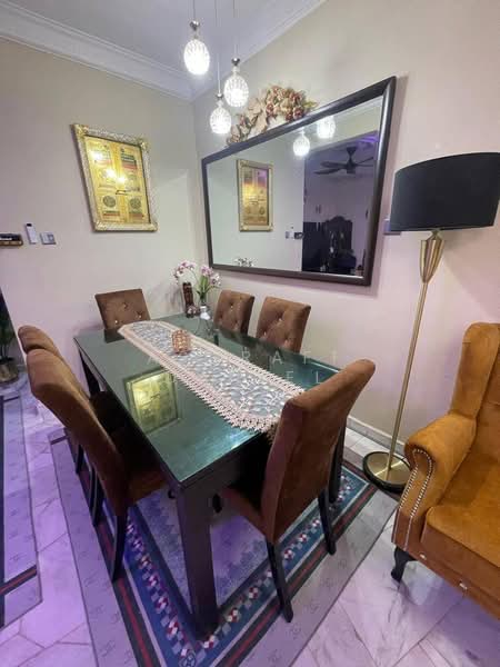 2-storey Terraced House for Sale in Bandar Bukit Raja (Klang) - Ashraff Daniel - Dining Room - PropertyGuru.com.my