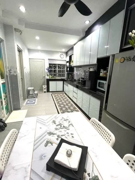 2-storey Terraced House for Sale in Bandar Bukit Raja (Klang) - Ashraff Daniel - Kitchen - PropertyGuru.com.my