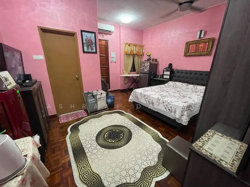 2-storey Terraced House for Sale in Bandar Bukit Raja (Klang) - Ashraff Daniel - Bedroom - PropertyGuru.com.my