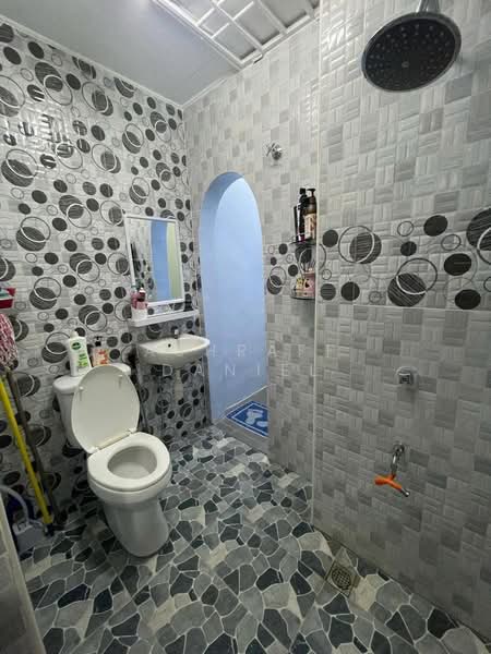 2-storey Terraced House for Sale in Bandar Bukit Raja (Klang) - Ashraff Daniel - Bathroom - PropertyGuru.com.my