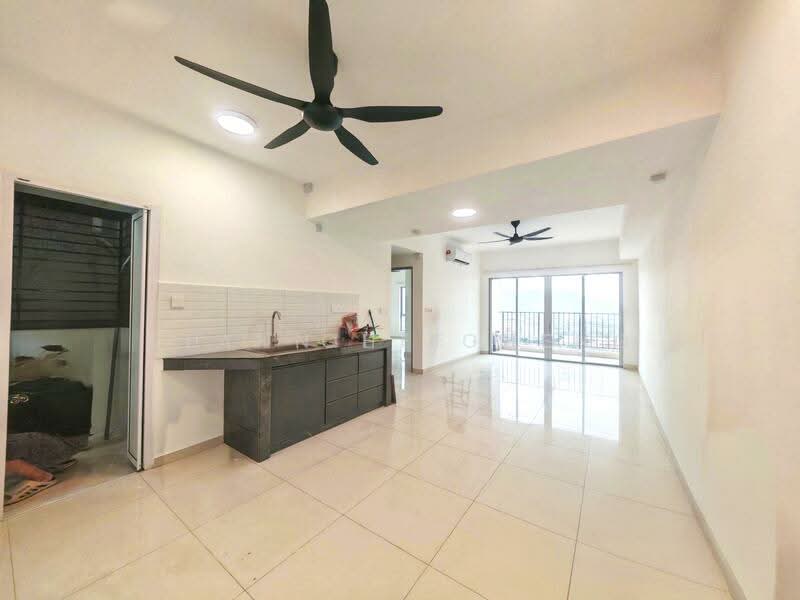 Servis Apartment untuk Dijual di Axis Crown - Annie Tong - Living Room - PropertyGuru.com.my
