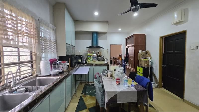 Rumah Teres 2 Tingkat untuk Dijual di Seksyen 4 (Bangi) - Ashraff Daniel - Kitchen - PropertyGuru.com.my