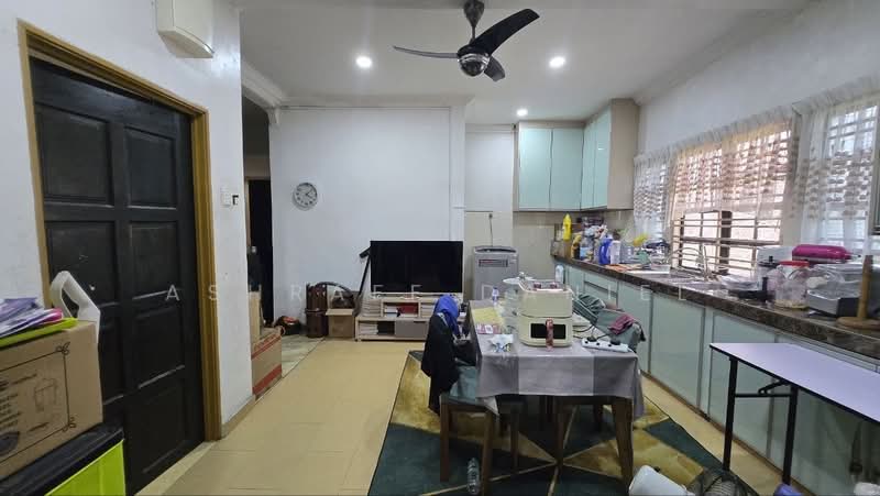 Rumah Teres 2 Tingkat untuk Dijual di Seksyen 4 (Bangi) - Ashraff Daniel - Living Room - PropertyGuru.com.my