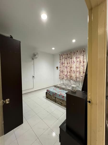 1-storey Terraced House for Rent in Johor Bahru (Johor) - Mavis Hew - Bedroom - PropertyGuru.com.my