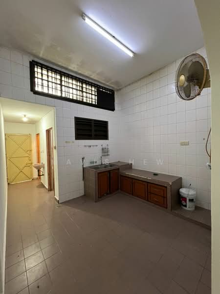 1-storey Terraced House for Rent in Johor Bahru (Johor) - Mavis Hew - Kitchen - PropertyGuru.com.my
