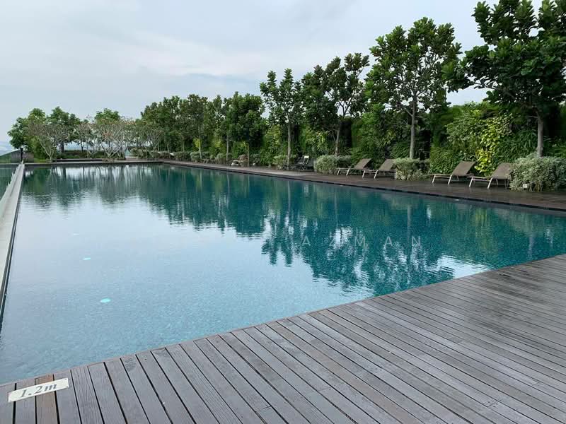 Servis Apartment untuk Disewa di Centrus Soho - Atikah Azman - Pool - PropertyGuru.com.my